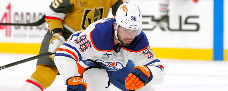 Oilers working on long-term extension for veteran defenseman