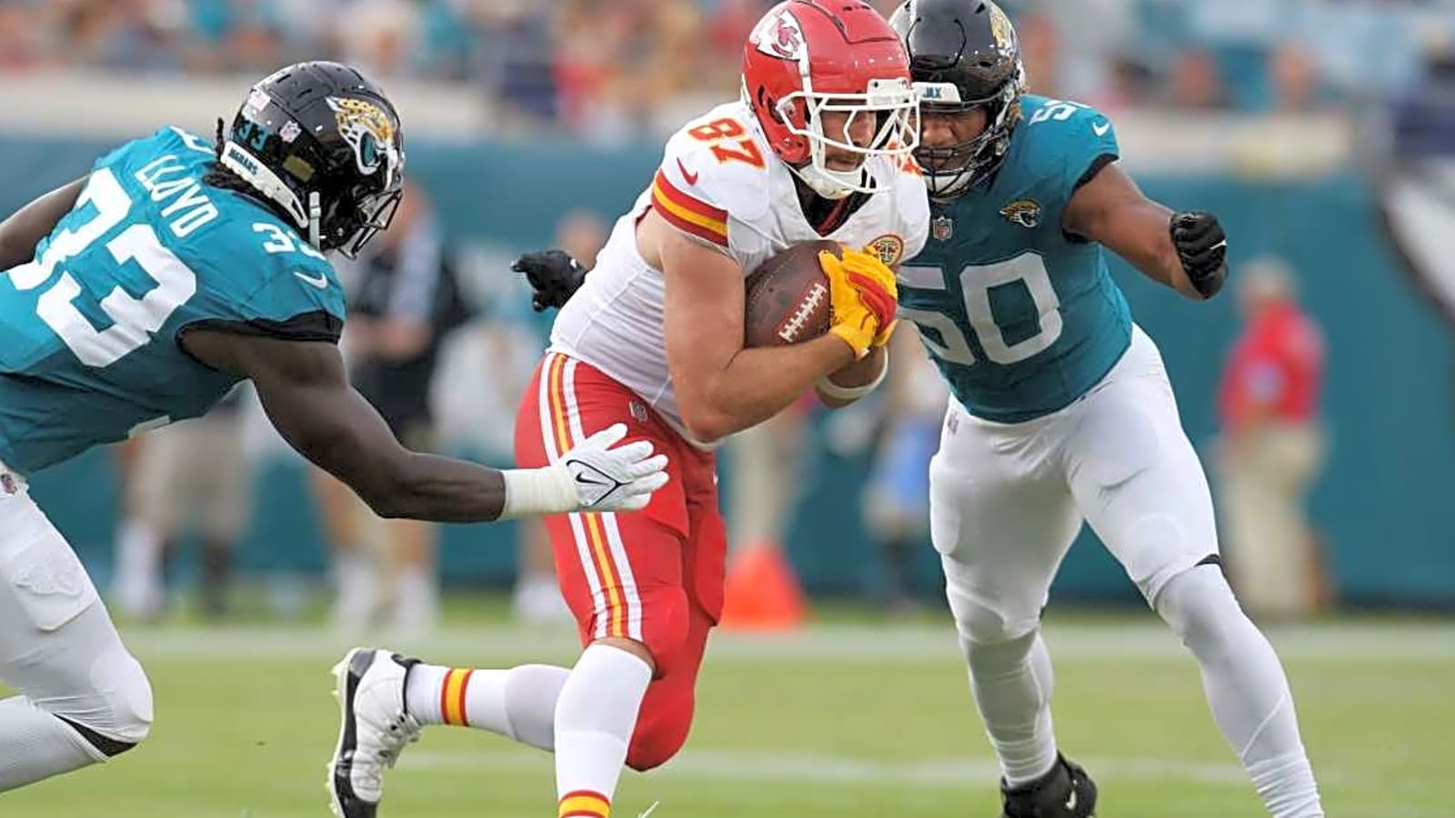 5 free agents the Lions can sign with their newly opened roster spot, including two former Lions players