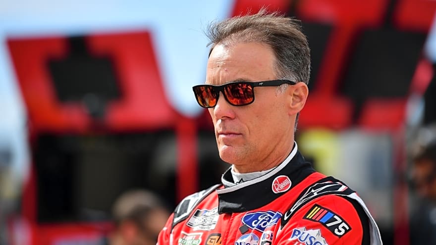 Kevin Harvick predicts breakout driver for 2026 NASCAR season