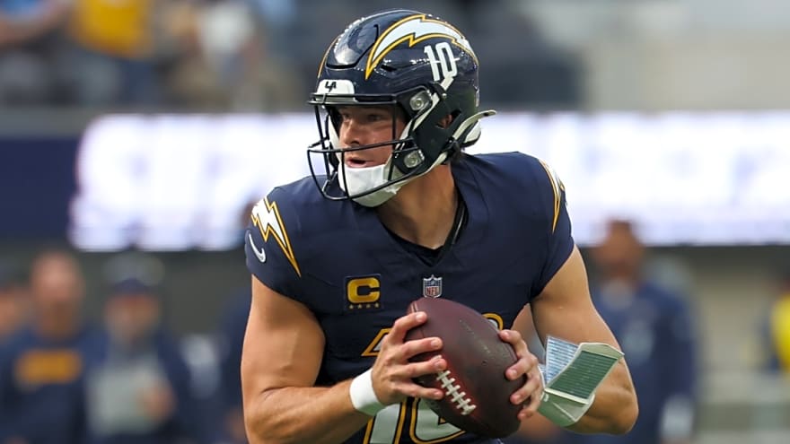 Justin Herbert injury update: Adam Schefter lays out likelihood Chargers QB plays vs. Eagles after surgery