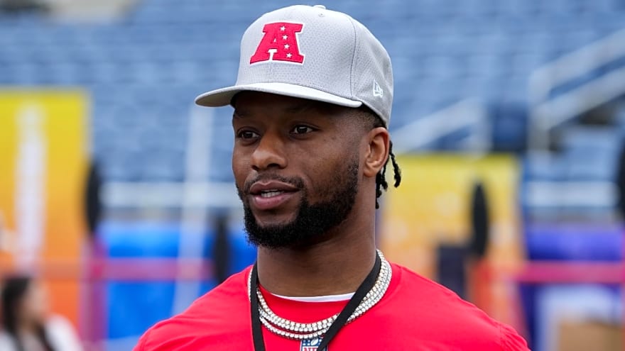 Joe Mixon injury update: Texans RB calls out report about his status for remainder of 2025