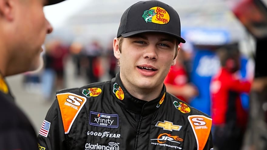 Carson Kvapil loses to little brother Caden in South Carolina 400 at Florence Motor Speedway