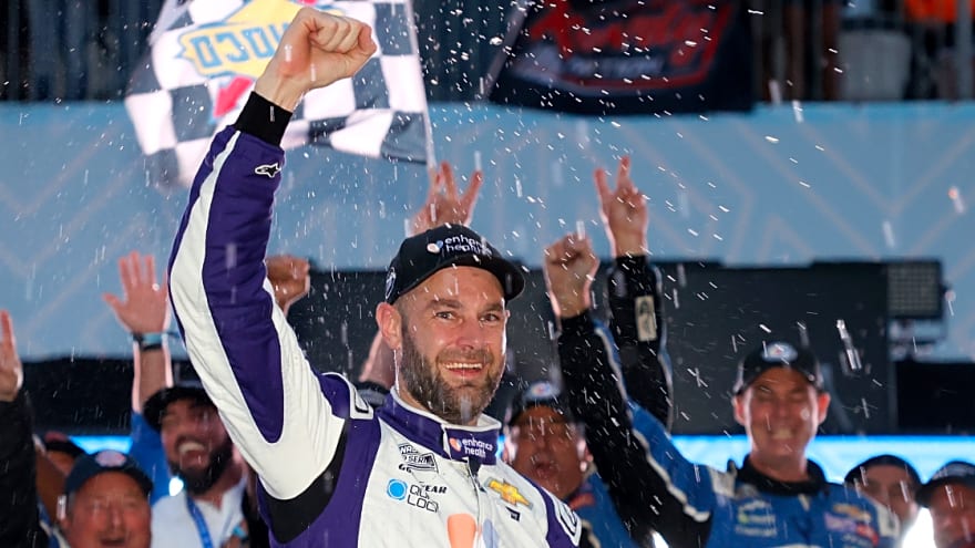 Video shows Shane Van Gisbergen nearly hit cameraman during Chicago burnout