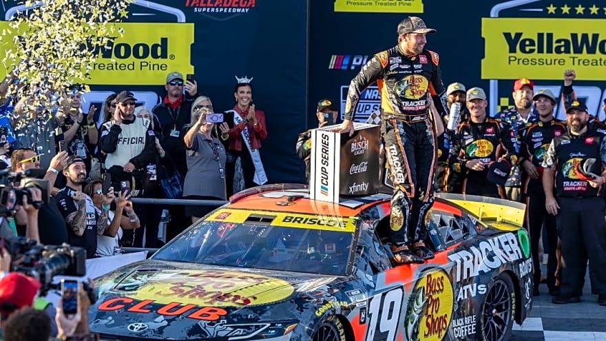 NASCAR Power Rankings: Joe Gibbs Racing takes second spot in Championship 4