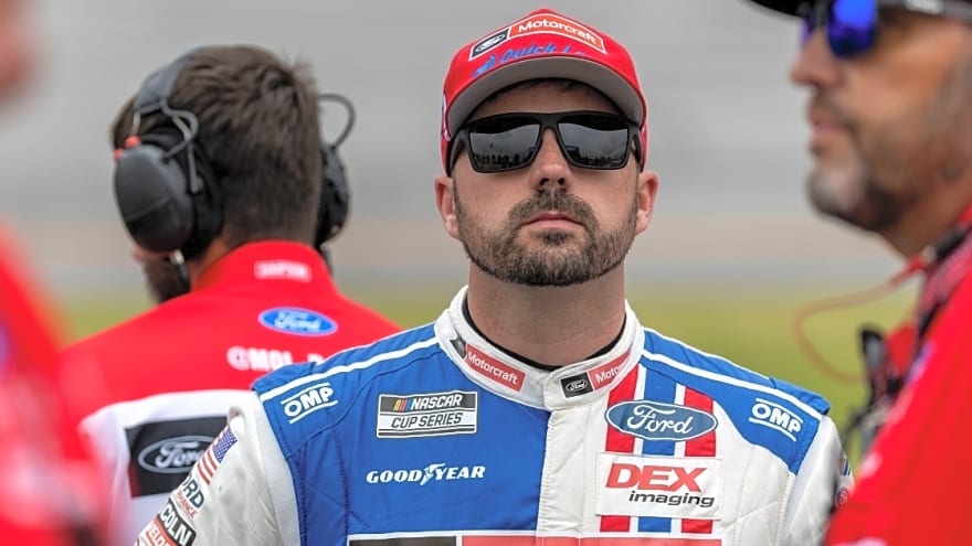 Josh Berry disqualified from Thanksgiving Classic after P2 finish