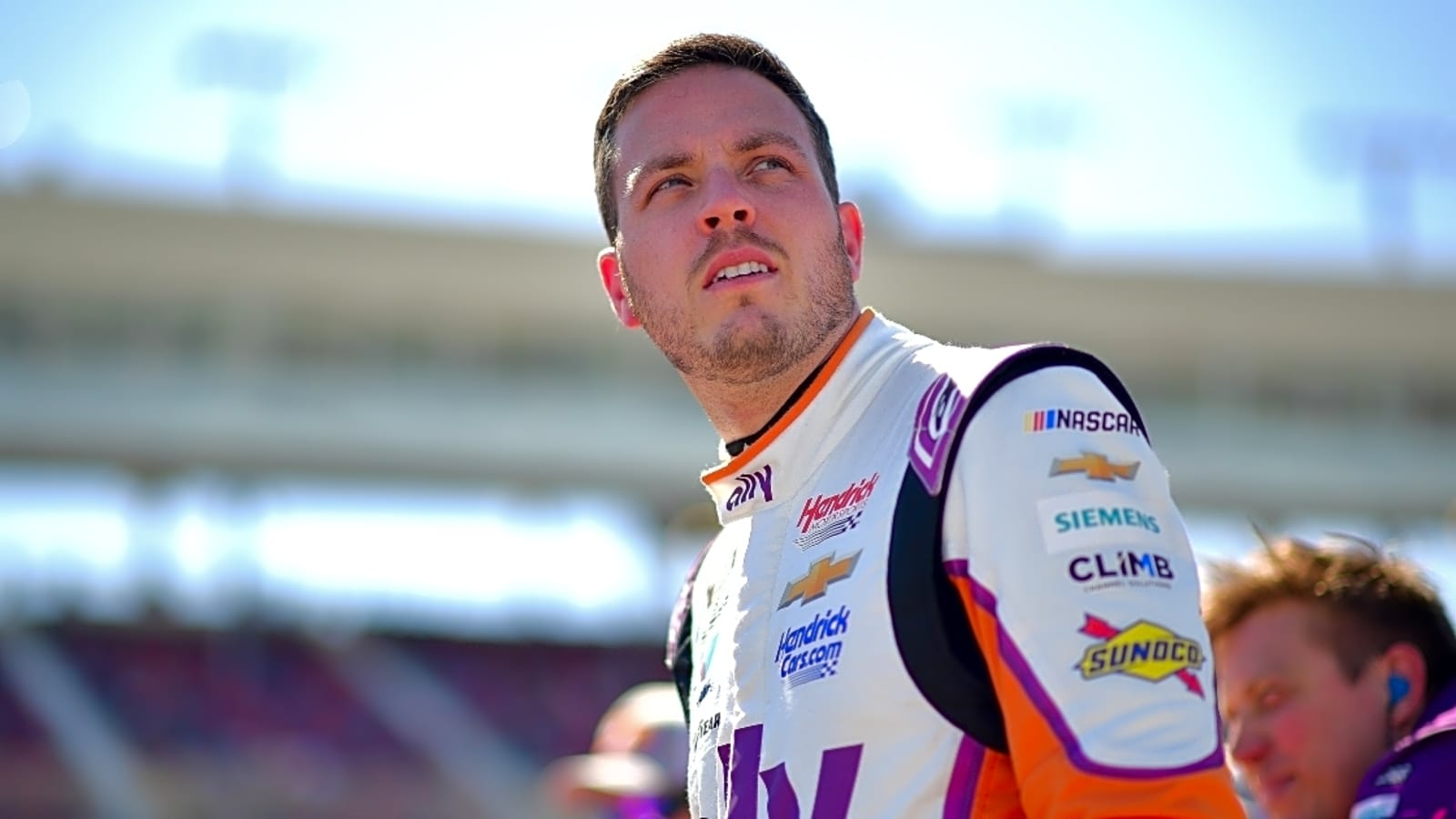 Alex Bowman fires back after Denny Hamlin waves to him during pass at Kansas