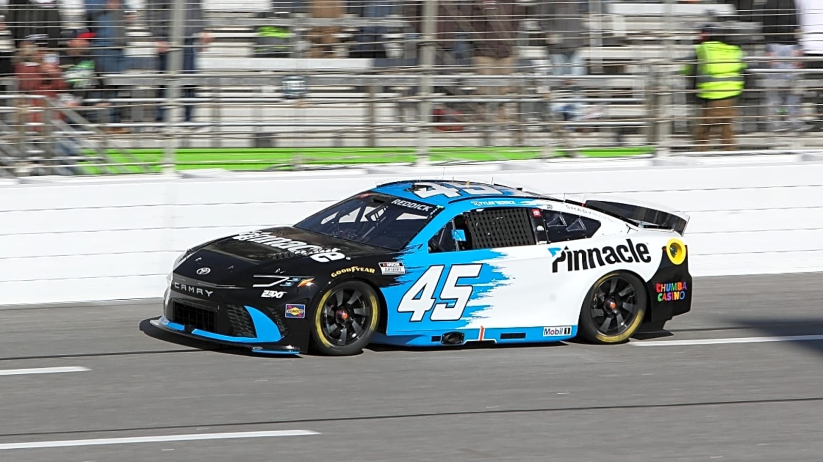 Tyler Reddick goes back-to-back, wins NASCAR Autotrader 400 after hectic finish at Atlanta