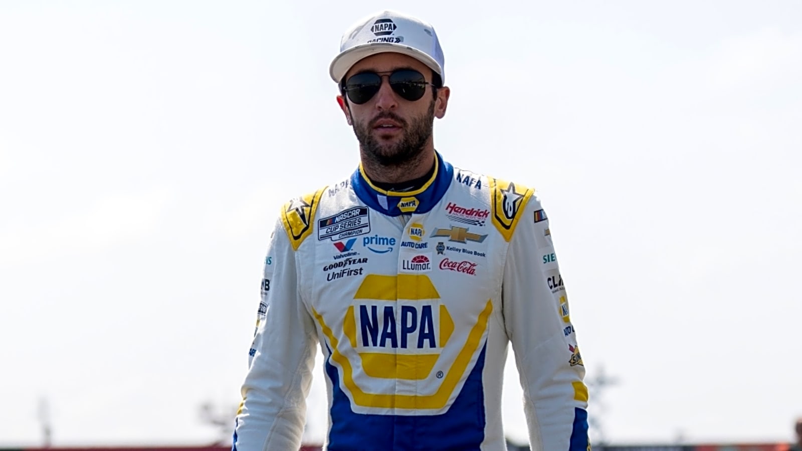 NASCAR insiders sound off on controversial Chase Elliott, No. 9 team call at Dover