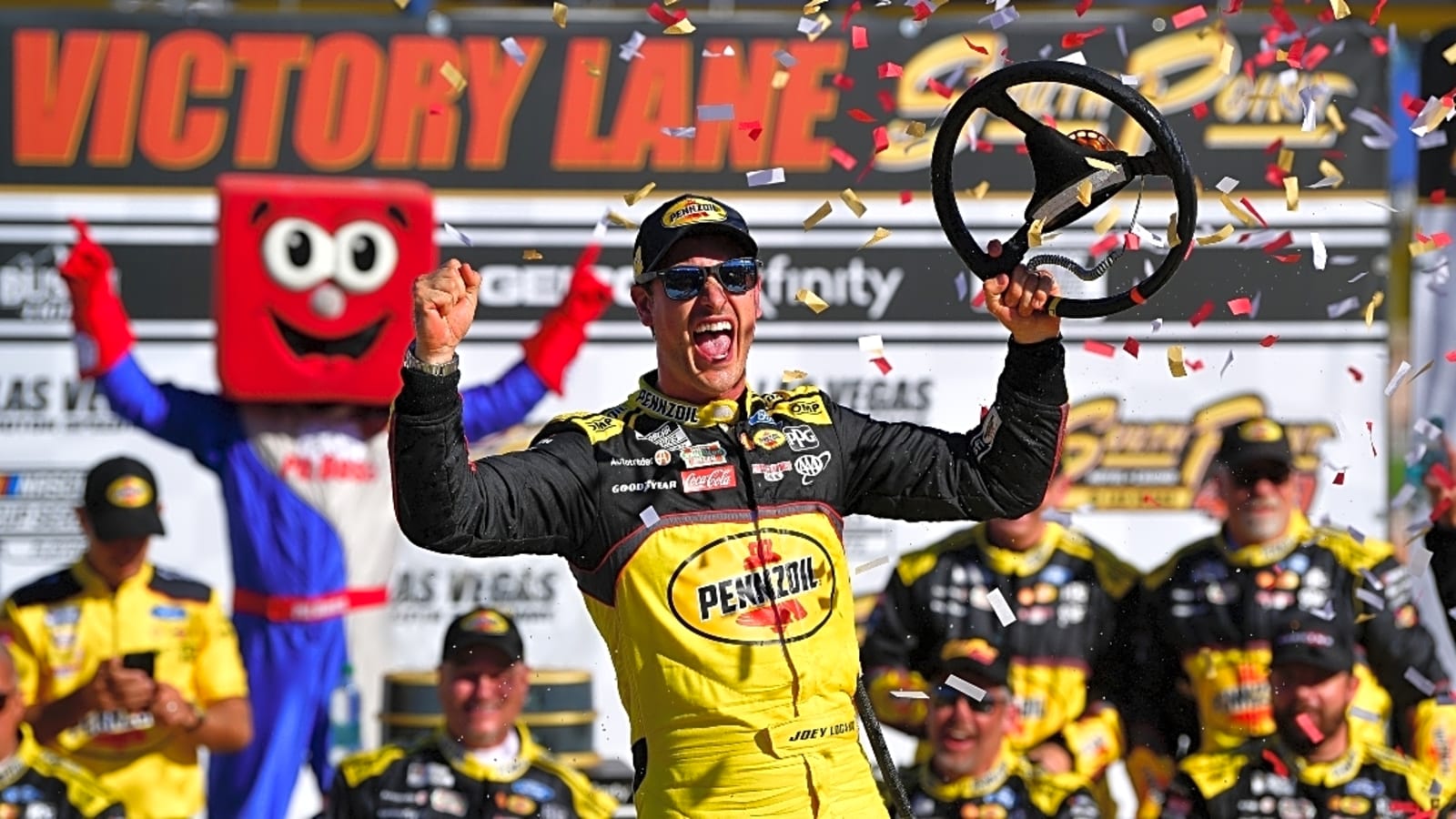 NASCAR insider: Joey Logano deserves Kevin Harvick’s ‘closer’ nickname