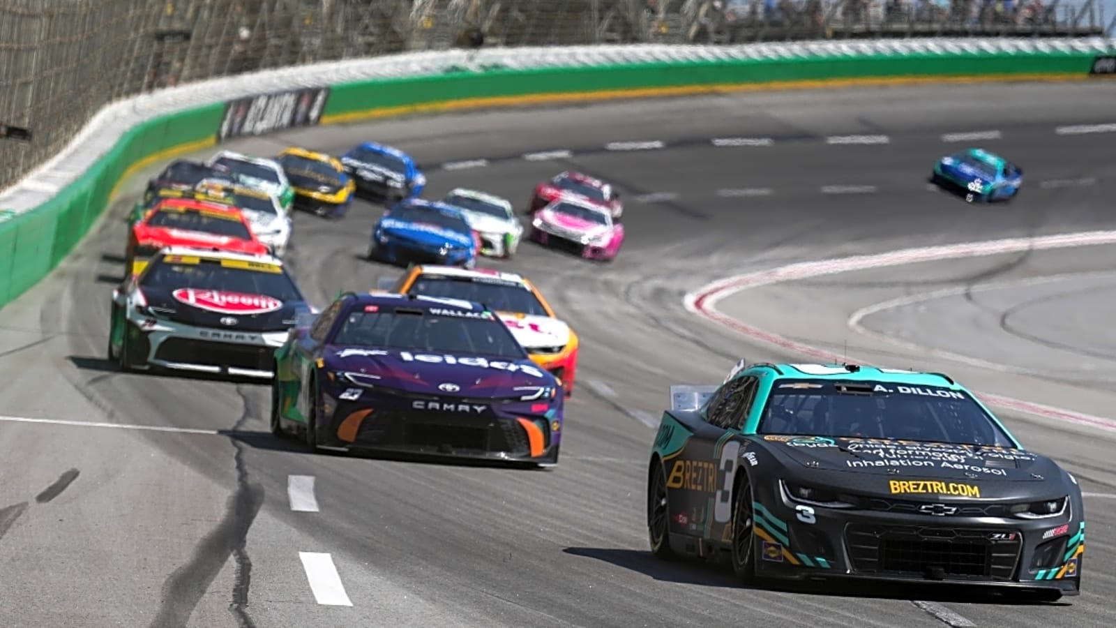 Quaker State 400: Weather threatens NASCAR Cup Series race at Atlanta, fans asked to exit stands