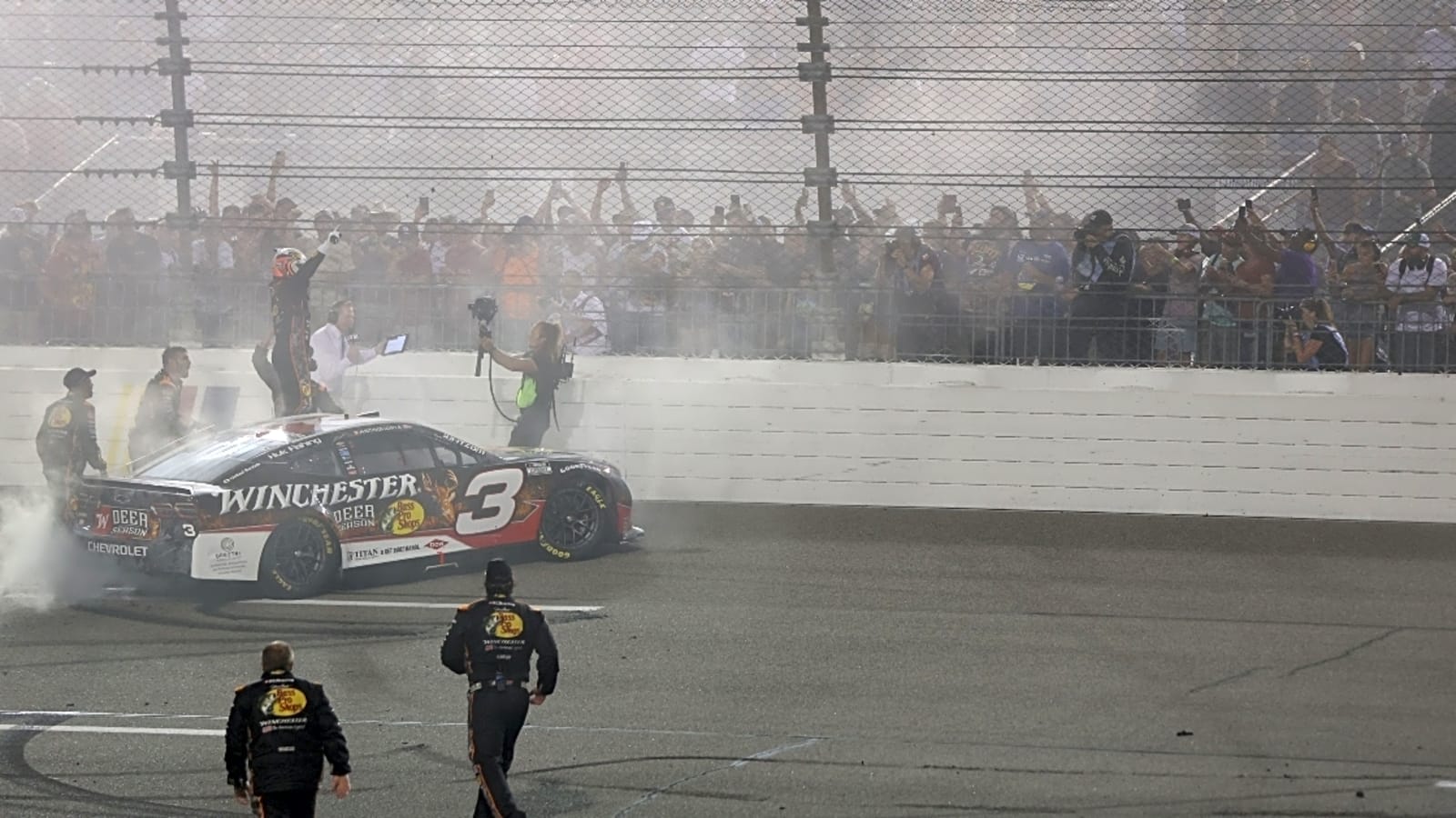 NASCAR Monday Mash-Up: Saturday night show in Richmond