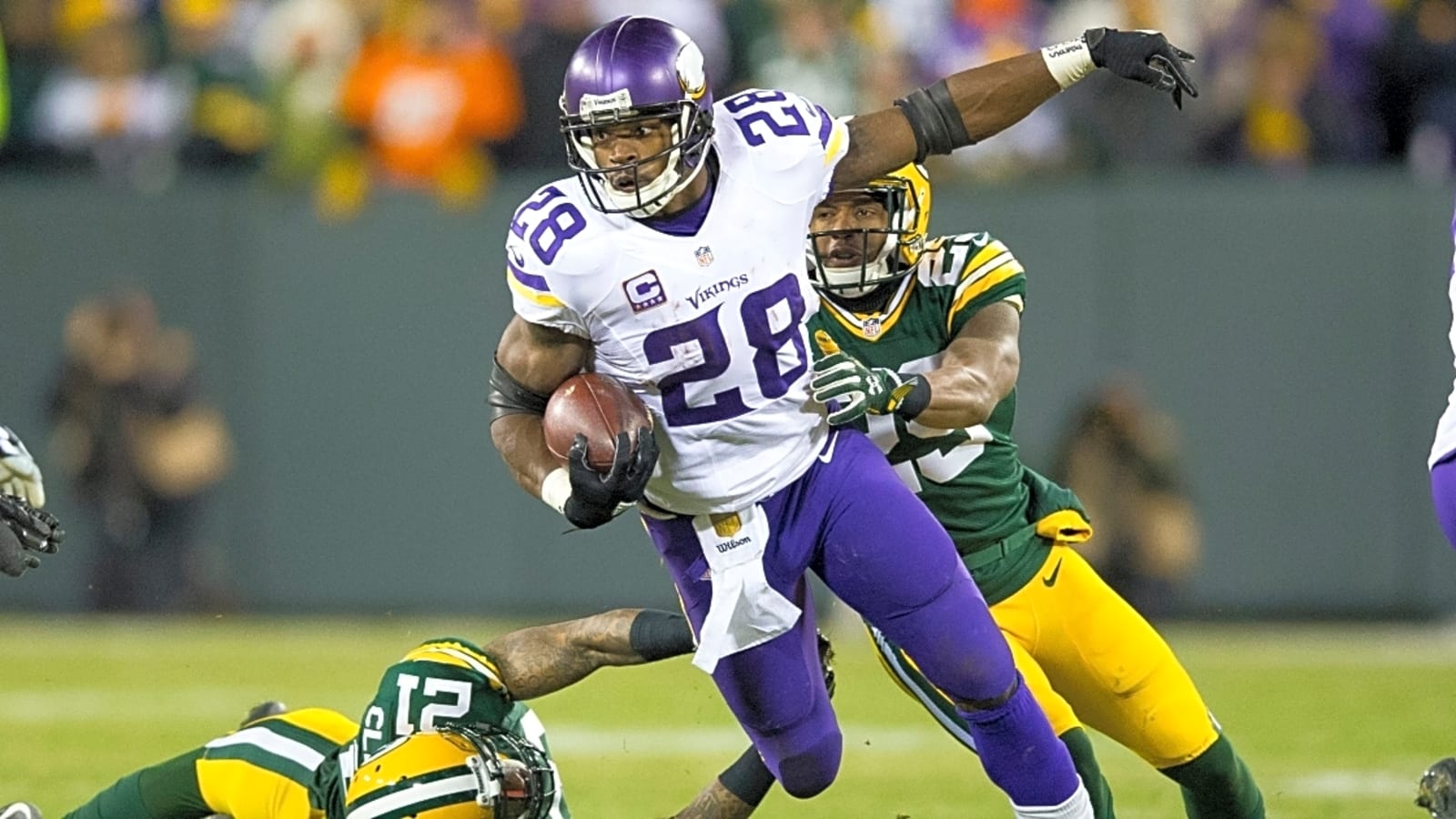 Vikings legend Adrian Peterson gets into fistfight over poker room dispute