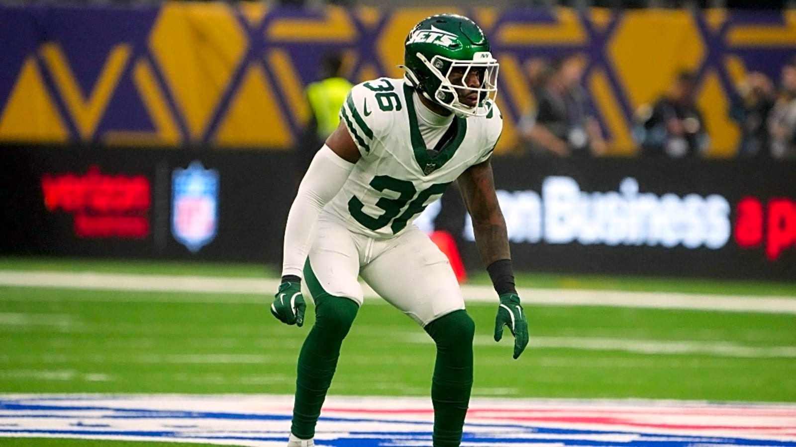Pittsburgh Steelers sign veteran safety Chuck Clark