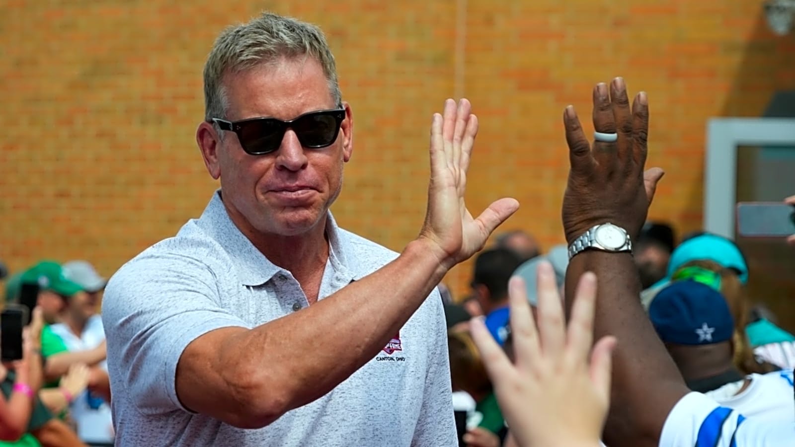 NFL declines comment regarding Troy Aikman’s statement on Miami Dolphins role