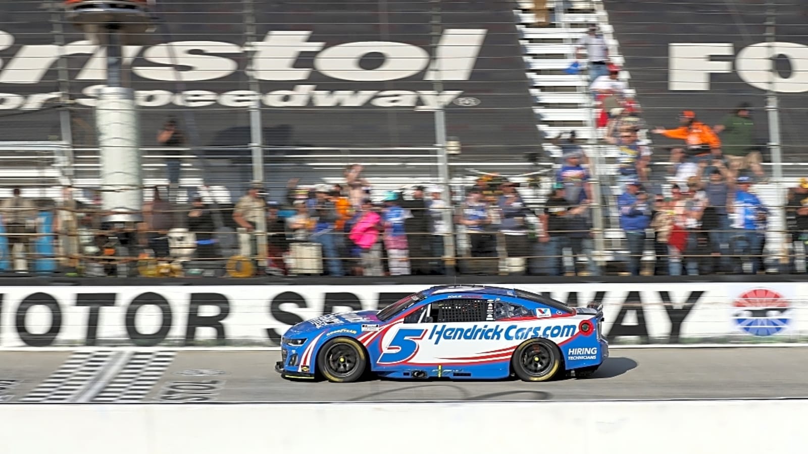 NASCAR Power Rankings: Kyle Larson delivers Bristol beatdown
