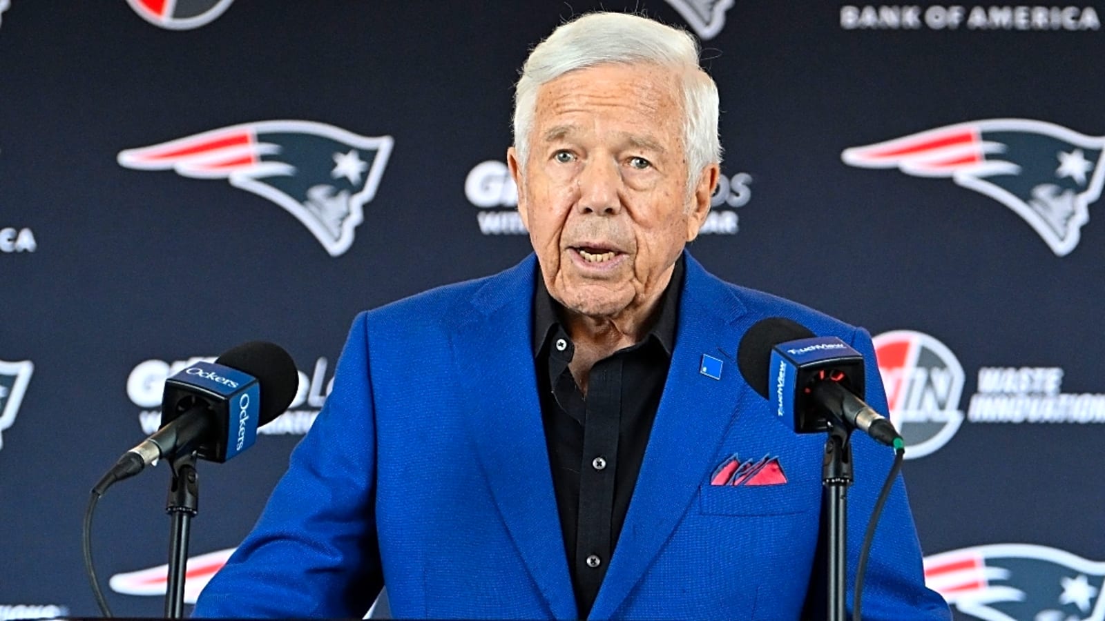 Robert Kraft addresses possible sale of Patriots after Lakers sold: ‘We’re keeping control’