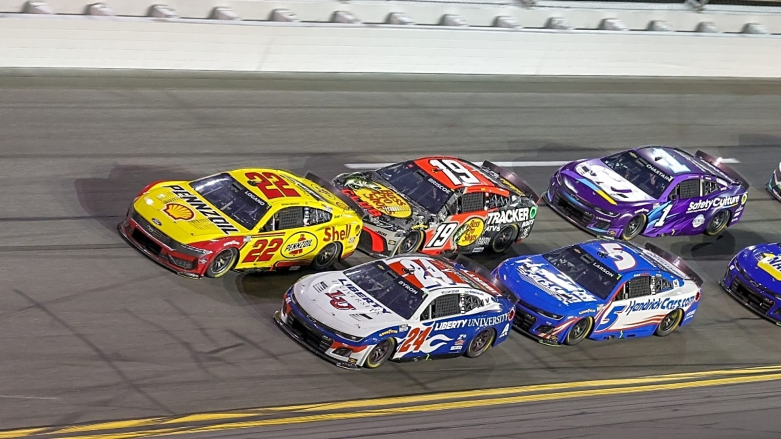 NASCAR lawsuit: Cup Series teams could gain $1.5 million each if 23XI, Front Row preliminary injunction request is denied
