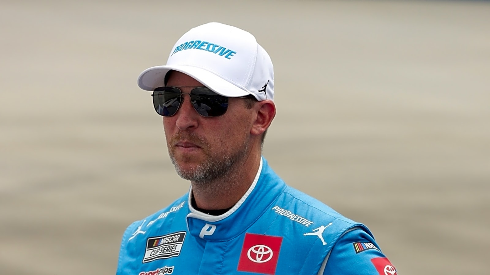Denny Hamlin hits the wall at Daytona, limps around track while arguing with crew chief Chris Gayle