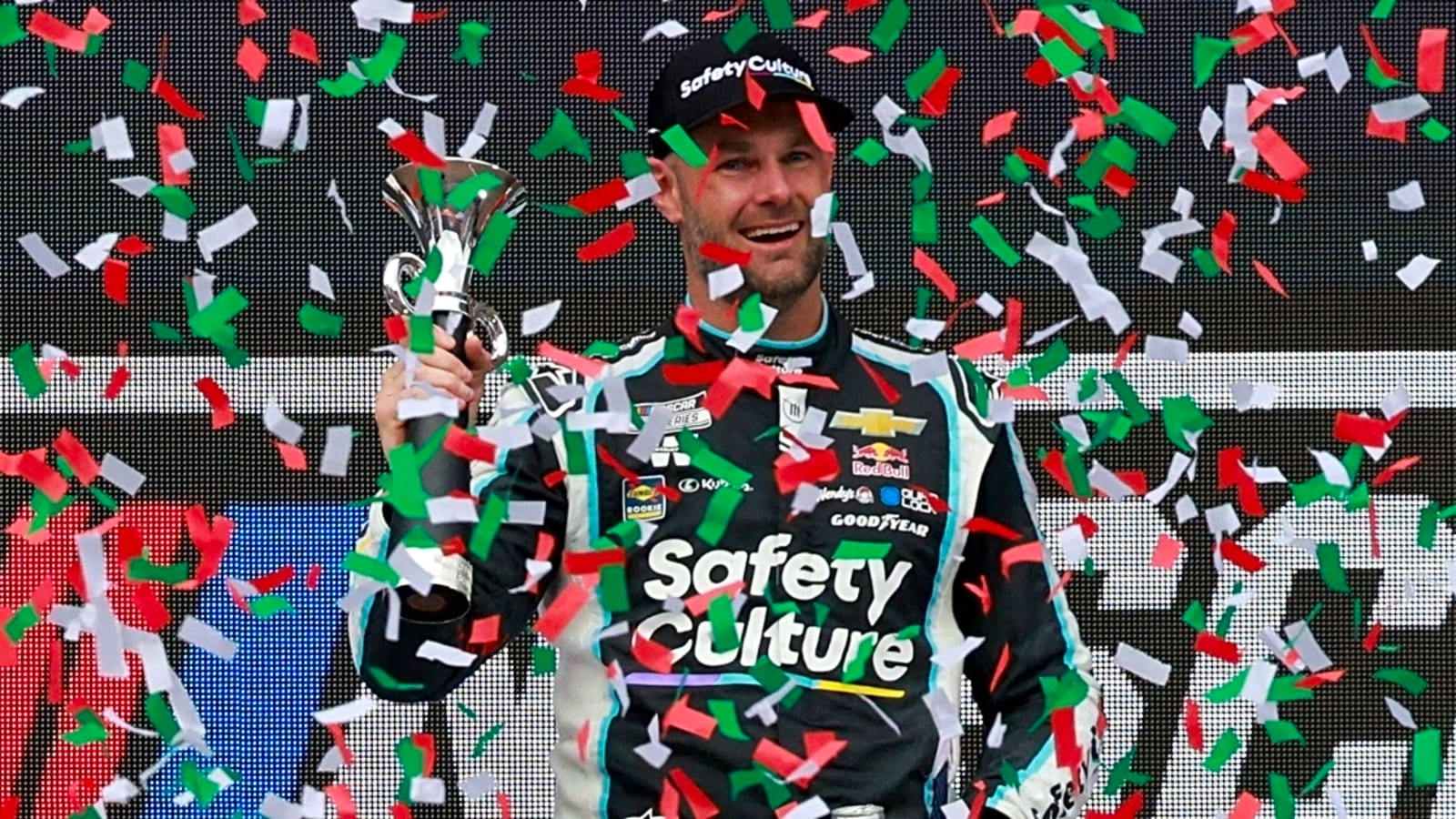 Shane van Gisbergen confirms he called Max Verstappen ahead of NASCAR Mexico City race