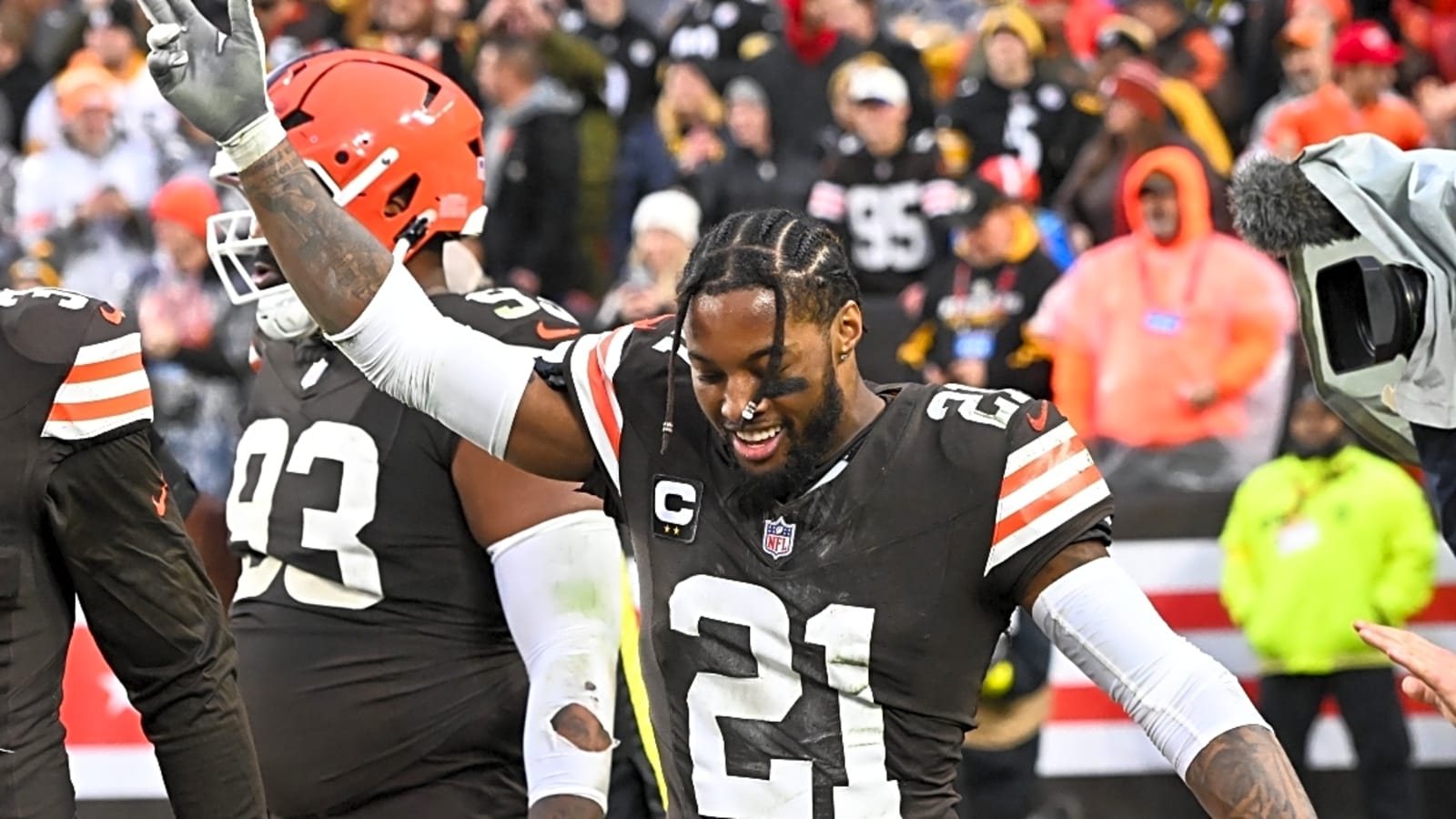 Browns CB Denzel Ward trolls Steelers over playcalling