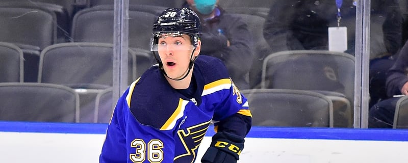 Lightning re-sign Steven Santini to a two-year deal