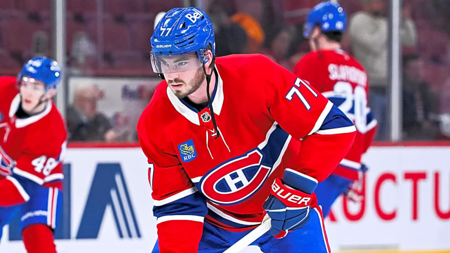 Kirby Dach Files for Salary Arbitration