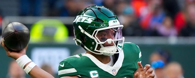 Justin Fields responds to controversial Woody Johnson comments