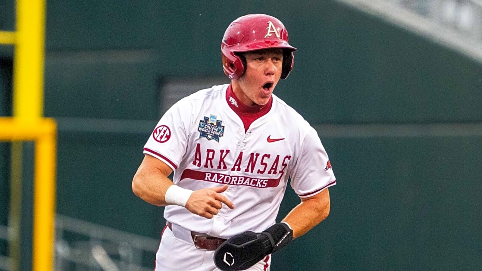 Dodgers take infamous Arkansas player in MLB Draft