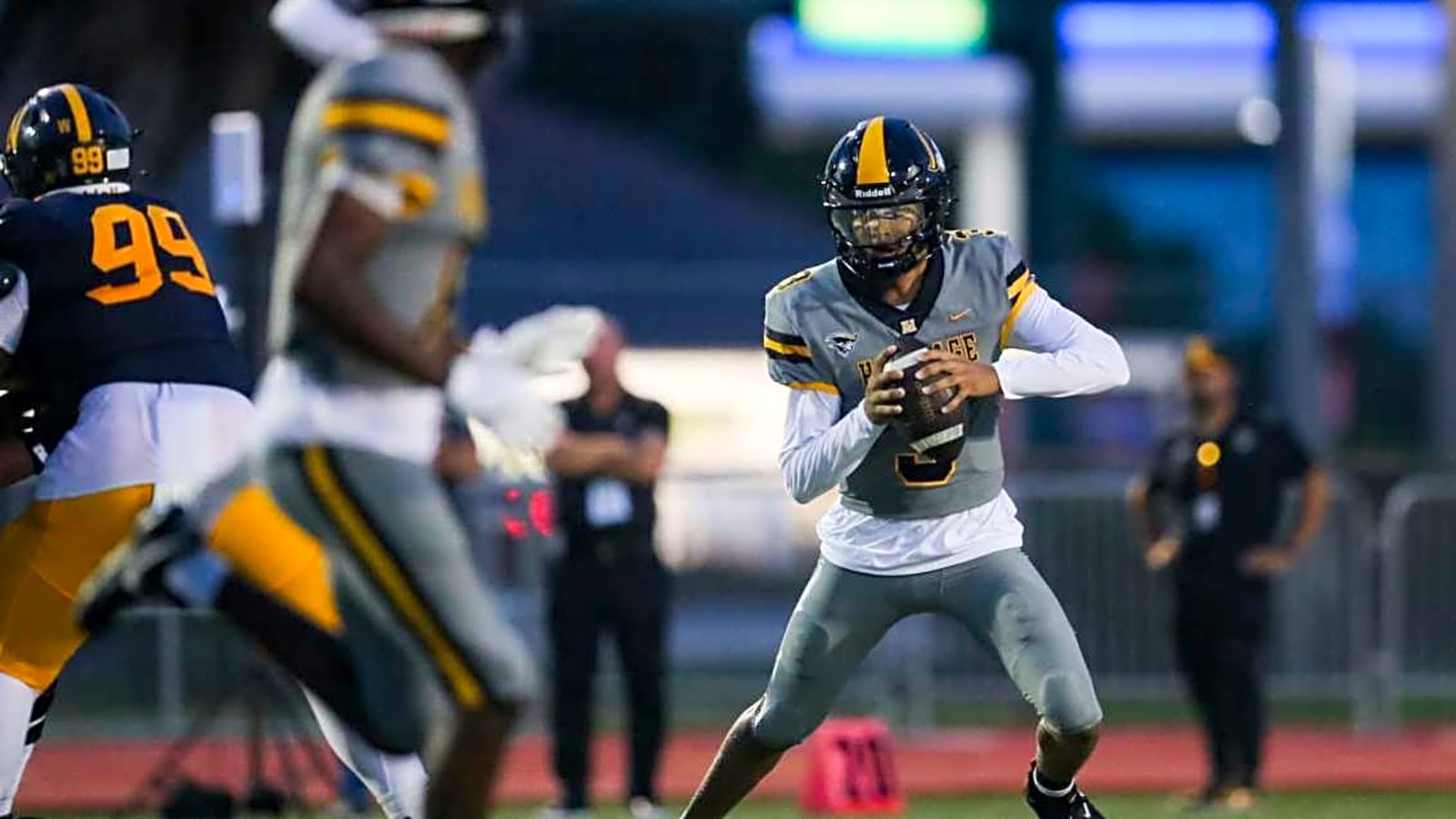 5-Star Texas Commit Stuffs the Stat Sheet at Elite 11