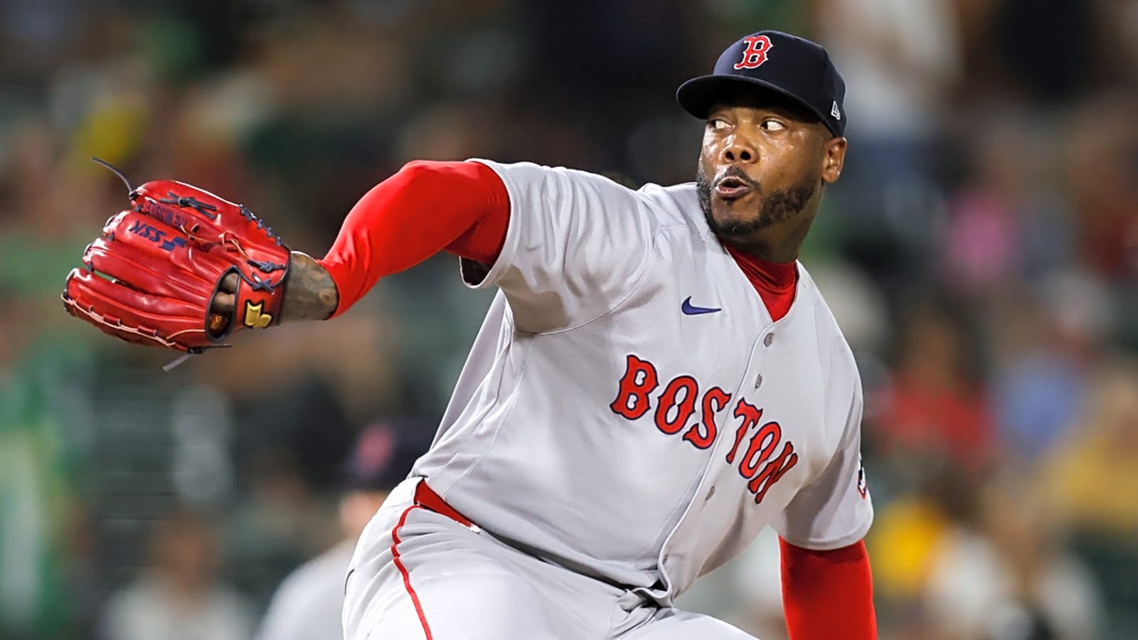 Aroldis Chapman joins elite company with milestone save