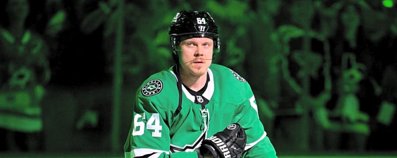 Ducks sign one of the top remaining free agents