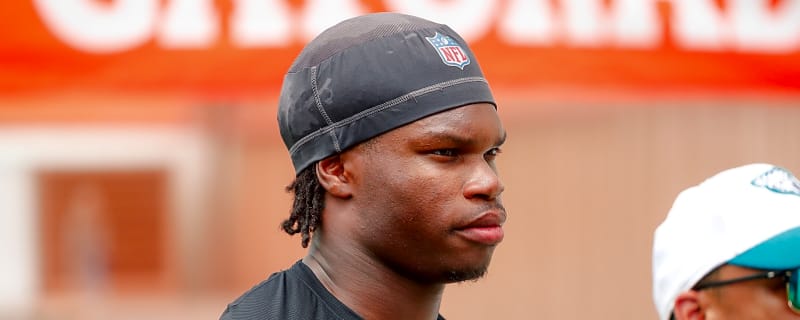 AFC executive reacts to Browns passing on Hunter, Carter