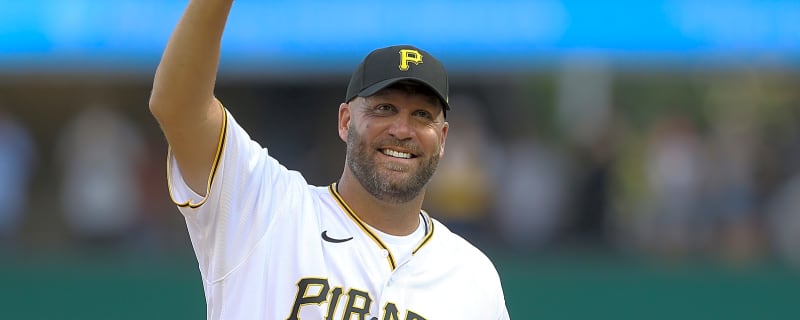 Ben Roethlisberger offers services to Steelers after Mike Tomlin steps down as head coach