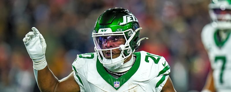 Breece Hall publicly rips 'pathetic' Jets reporter for actions with Justin Fields