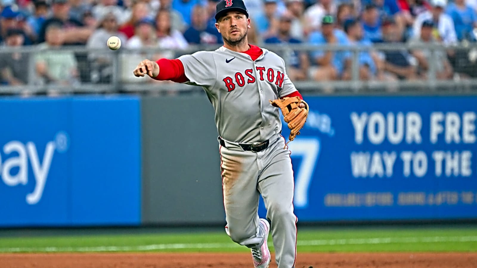 Red Sox Could Cut Ties With Veteran Reliever to Keep Alex Bregman