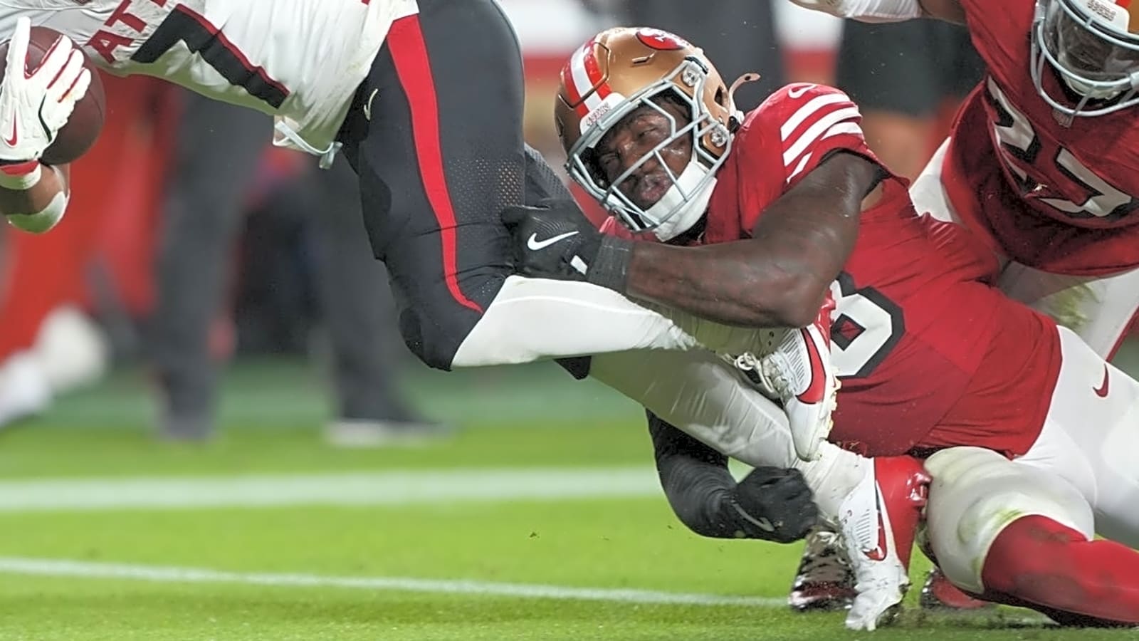 49ers-Falcons: Tatum Bethune shows 49ers may have life at LB after Fred Warner