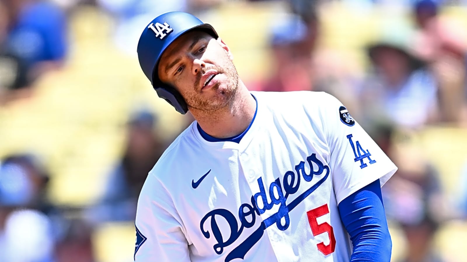 Freddie Freeman exits game after being hit by pitch