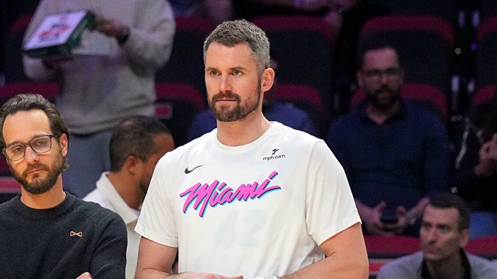 Despite Losing 3 Finals Against Steph Curry, Kevin Love Places Warriors Guard on Mount Rushmore of NBA Players
