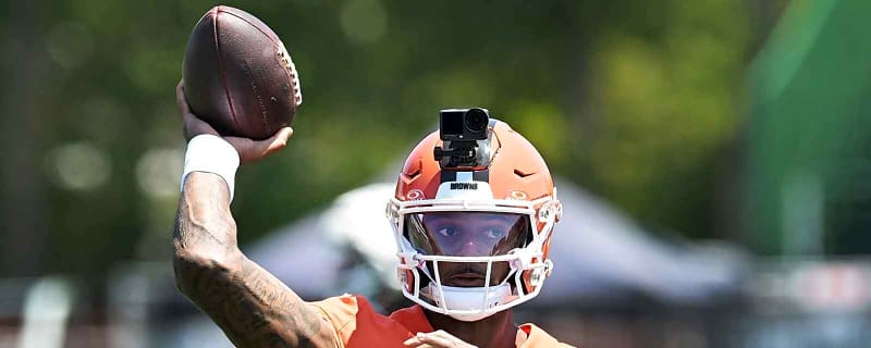 Deshaun Watson drops cold 3-word response about Browns reception