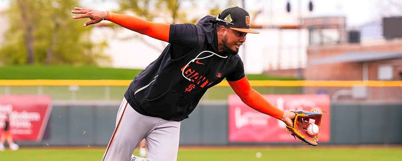 Luis Arraez sends 1 specific message to fans after signing with Giants