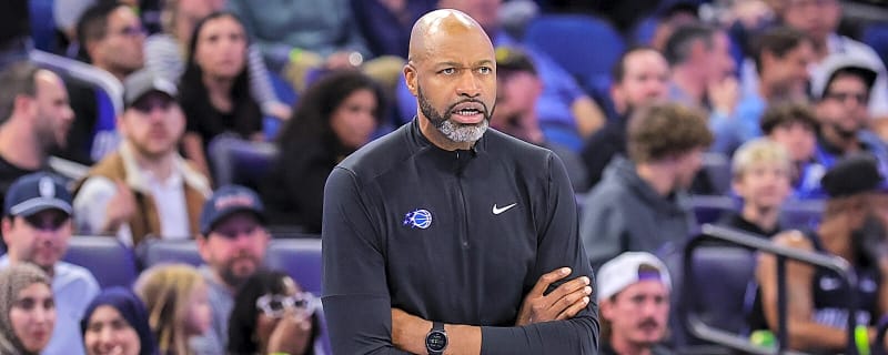 Magic HC Jamahl Mosley goes full NSFW on fans’ behavior in loss to Hawks