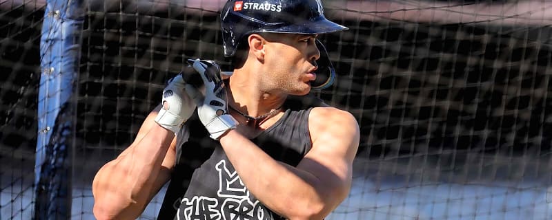 Yankees’ Aaron Boone provides crucial Giancarlo Stanton spring training update