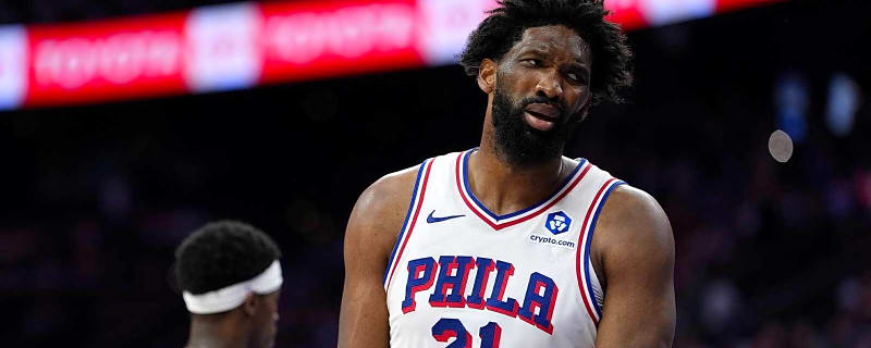 Shaq, Charles Barkley clown 76ers at halftime of embarrassing Game 4 effort