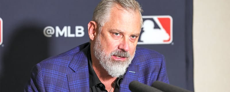 Twins sign former Yankees infielder to minor-league deal