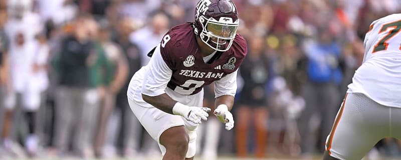 Patriots wants to draft an edge rusher. Who does ESPN give them?