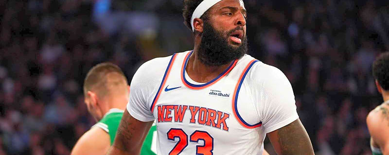 Knicks fans boo Mitchell Robinson for signing Celtics jersey