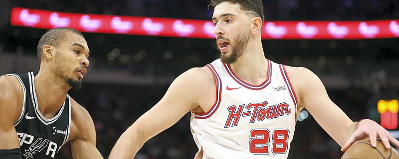 Rockets’ Alperen Sengun suffers injury scare in rematch with Spurs