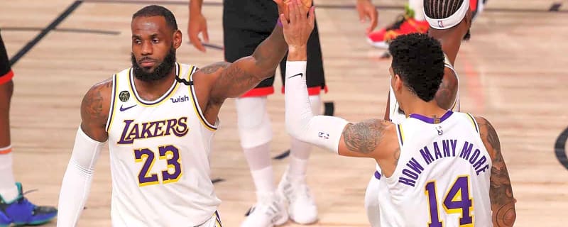 Ex-Lakers shooter challenges young guys to ‘step up’ amid injuries