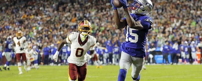 Seahawks’ Tory Horton is going off on SNF with 2 TDs in first half vs. Commanders