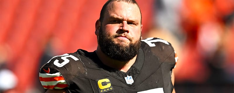 Bills urged to sign 7-time Pro Bowler to keep Josh Allen safe